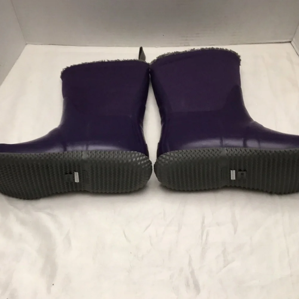 Hunter shoes.